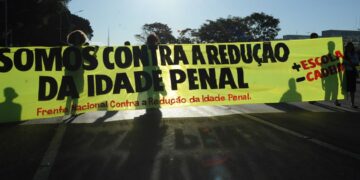 Pediatras se manifestam contrários à redução da maioridade penal