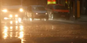 Ciclone bomba coloca 81 cidades do Paraná em alerta para tempestades severas
