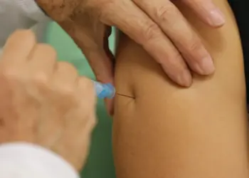 Paraná estima aplicar 50 mil doses no Dia D de Multivacinação neste sábado