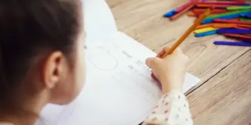 Ideb 2025 revela municípios com maiores e menores notas da educação no Paraná