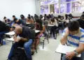Provas do Encceja serão aplicadas neste domingo (23) em todo o país