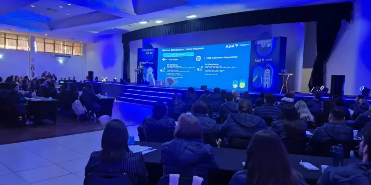 Foz do Iguaçu reforça promoção turística no mercado gaúcho durante evento em Gramado