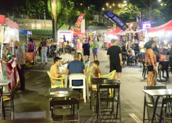Feirinha da JK terá programação noturna nesta sexta (21) e sábado (22) na Praça da Paz