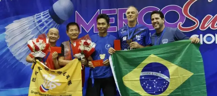 Foz do Iguaçu reúne 154 atletas e bate recorde no Mercosul Sênior de Badminton