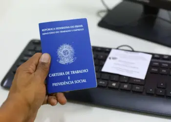 Agência do Trabalhador oferece 682 vagas em 115 funções nesta quarta