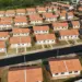 Com 117 novas casas, Conjunto Favo de Mel chega a 85% de conclusão e dá esperança de nova vida para famílias