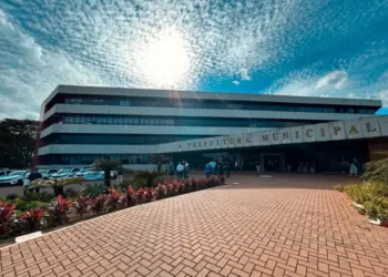 Prefeitura convoca mais de 80 profissionais; maioria é da saúde