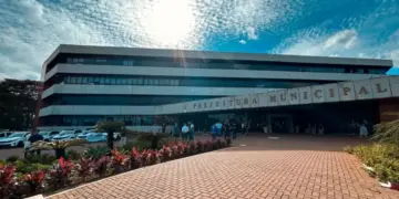Prefeitura convoca mais de 80 profissionais; maioria é da saúde