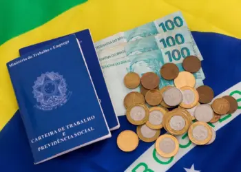 Salário mínimo deve subir para R$ 1.741 em 2027, prevê governo