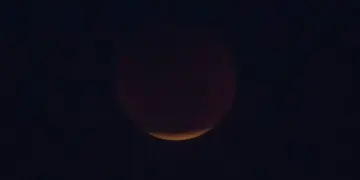 Eclipse lunar encobre 96% da Lua e poderá ser observado em todo o Brasil nesta madrugada