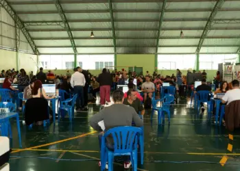 Serviços gratuitos do programa “Foz Exercendo a Cidadania” seguem até sábado no Jardim Panorama