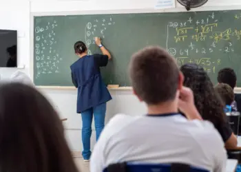 Inscrições para PSS de professores da rede estadual do Paraná terminam no dia 24