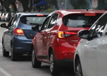 Licenciamento de veículos no Paraná começa a vencer na sexta-feira (14)