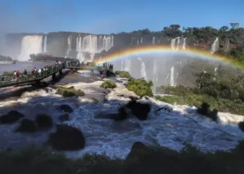 Garganta do Diabo fecha por 40 dias diante da previsão de cheia do rio Iguaçu
