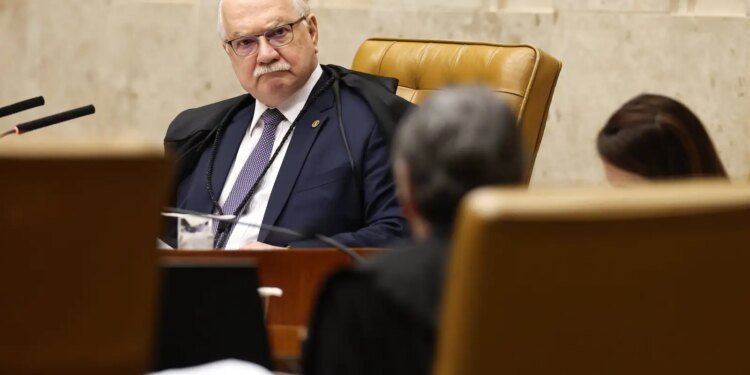 © Alejandro Zambrana/STF