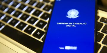 Taxa de desemprego cai para 5,3%, a menor para o trimestre até agosto