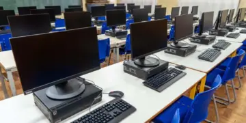 Simulado do Enem começa nesta segunda no Paraná