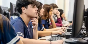 Estudantes da rede estadual do Paraná alcançam maior pontuação do Brasil no Pisa 2025