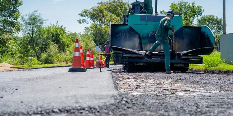 Foz terá 30 ruas pavimentadas em nove bairros com investimento de R$ 13,2 milhões