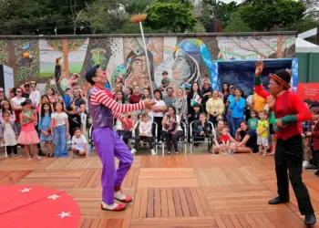 Sucesso total: cerca de 35 mil pessoas prestigiam a 21ª Feira Internacional do Livro em Foz do Iguaçu
