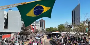 Desfile 7 de Setembro reúne14 mil participantes e transforma Avenida Brasil em espaço de amor à pátria em Cascavel
