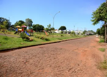 Prefeitura anuncia obras de drenagem no Jardim São Luiz e Três Pinheiros para resolver problemas de mais de 30 anos na região