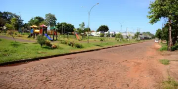 Prefeitura anuncia obras de drenagem no Jardim São Luiz e Três Pinheiros para resolver problemas de mais de 30 anos na região