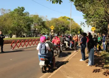 Foztrans inicia Semana Nacional de Trânsito com blitz educativa para motociclistas