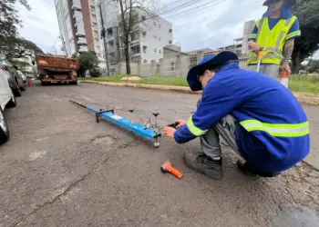 Ensaio técnico orienta equipes em obras de recape nas ruas e avenidas de Foz do Iguaçu