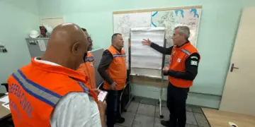 Foz do Iguaçu e Maringá trocam experiências sobre prevenção e resposta a emergências climáticas