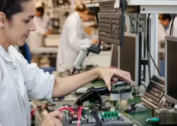 Paraná registra 374 mil jovens fora dos estudos e do trabalho