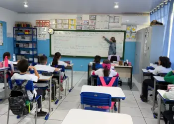 Prefeitura confirma prêmio do IDEB em duas parcelas para profissionais da educação