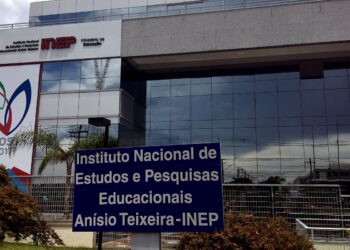 Cartões de inscrição no Enamed e Revalida estão disponíveis