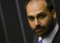 Ministério da Justiça demite Eduardo Bolsonaro por abandono de cargo