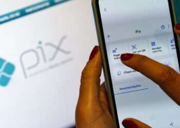Banco Central muda regras do Pix e libera uso automático em contas-salário
