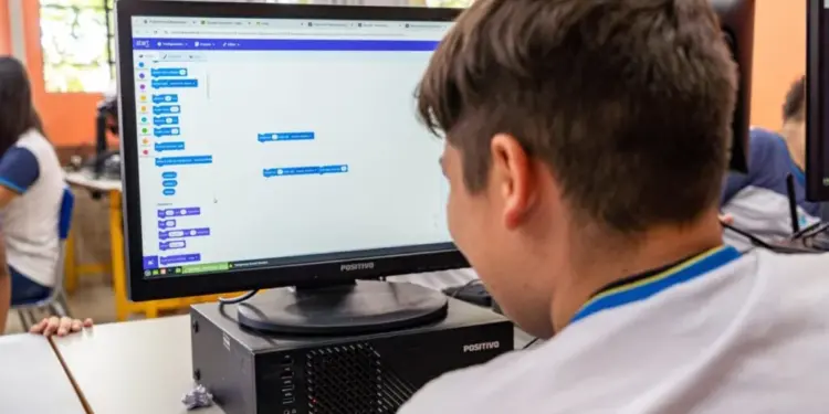 Estudantes da rede estadual do Paraná participam da primeira Olimpíada Nacional de Empreendedorismo