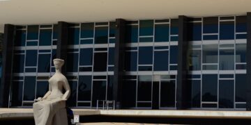 Segunda Turma do STF forma maioria para afastar diretor-geral da PF