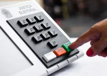 Justiça Eleitoral julga 93,1% das candidaturas no Paraná e mantém 75 pendentes