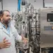 Pesquisa da UEL une bactérias e moléculas naturais em método contra pragas e doenças nas lavouras