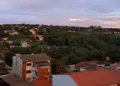 A ilusão de não precisar de ninguém: solidão e vizinhança