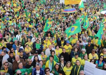 Praça do Mitre recebe ato em apoio a Flávio Bolsonaro neste domingo, às 10h
