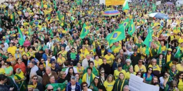 Praça do Mitre recebe ato em apoio a Flávio Bolsonaro neste domingo, às 10h