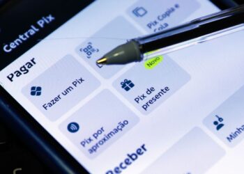 Pix por aproximação deixa de ter teto de R$ 500 a partir desta quinta