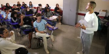 Enem 2026: inscrito automaticamente deve escolher idioma da prova