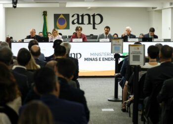 Leilão da ANP arrecada R$ 3 bilhões com a venda de 49 blocos